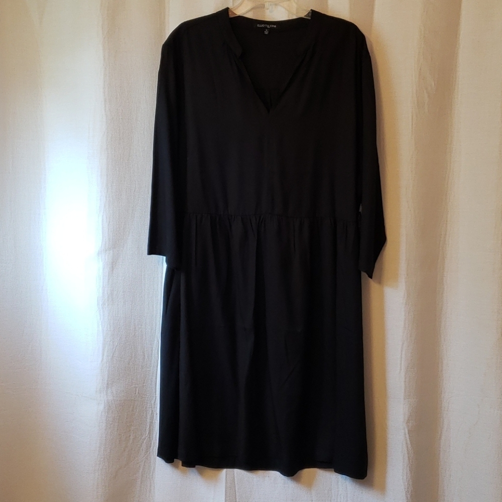 Elliott & Vine Black Tencel V-neck Dress